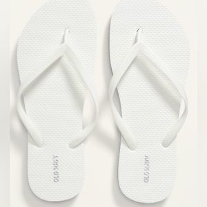 NWT - Old Navy Classic Flip-Flops Size 10.